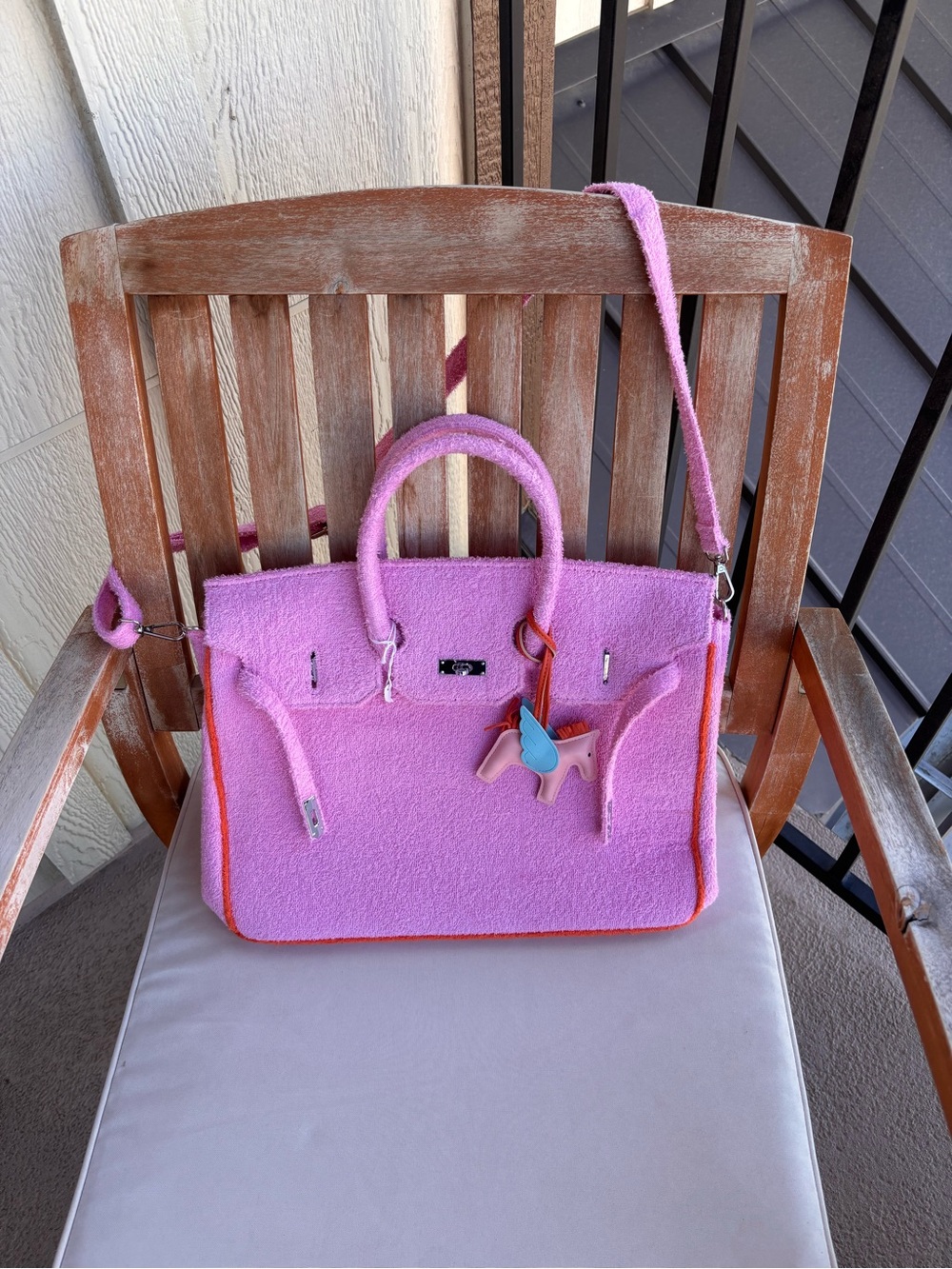 Pink Textured Top-Handle Tote Bag with Unicorn Charm. New - Picture 3 of 15